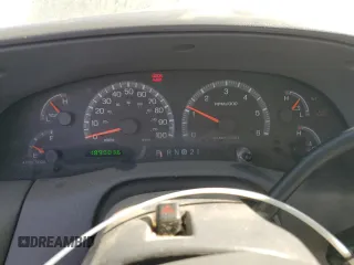 2002 Ford F-150 XLT with VIN 1FTRW08L02KE06257, listed as a Copart auction lot 45004605 with 189,003 mi miles and Salvage Title. Bid and sale history available at carsss.com. Image 9.
