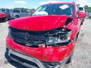 2019 Dodge Journey Crossroad z VIN 3C4PDCGG7KT809945, wystawiony jako IAAI lot #39659908 z przebiegiem 89 254 mil mil oraz . Historia ofert i sprzedaży dostępna na DreamBid. Obrazek 6.