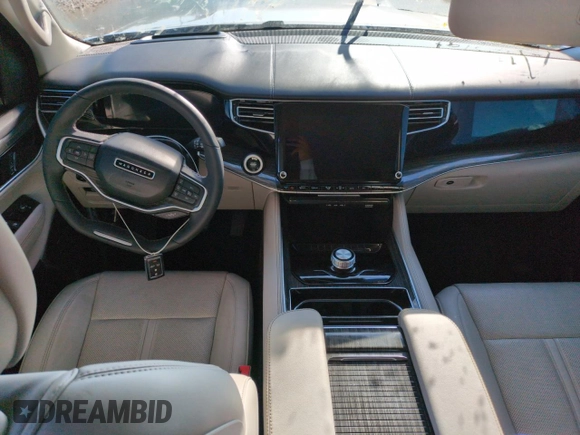 2022 Jeep Wagoneer Series III with VIN 1C4SJUDT3NS214428, listed as a Copart auction lot 74156484 with 19,571 mi miles and Non repairable. Bid and sale history available at DreamBid. Image 8.