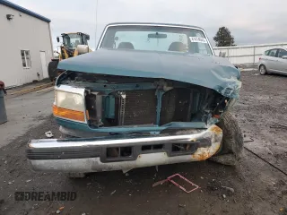 1996 Ford F-250 with VIN 2FTHF26F1TCA35894, listed as a Copart auction lot 41414045 with 275,032 mi miles and Salvage Title. Bid and sale history available at carsss.com. Image 5.