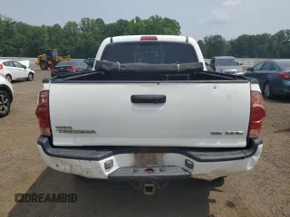 2005 Toyota Tacoma with VIN 5TELU42N95Z023835, listed as a Copart auction lot 60819095 with 271,642 mi miles and Salvage title. Bid and sale history available at DreamBid. Image 6.