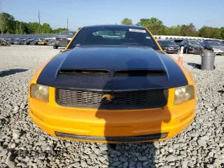 2008 Ford Mustang Deluxe with VIN 1ZVHT80N785158335, listed as a Copart auction lot 55630555 with 227,651 mi miles and Clean Title. Bid and sale history available at carsss.com. Image 5.