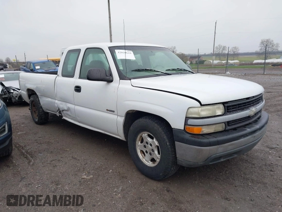 1999 Chevrolet Silverado 1500 LS with VIN 1GCEC19V7XE185680, listed as a IAAI auction lot 42020619 with 246,660 mi miles. Bid and sale history available at carsss.com. Image 1.