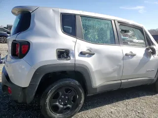 2021 Jeep Renegade Upland with VIN ZACNJDAB2MPN21535, listed as a Copart auction lot 46889645 with 17,333 mi miles and Salvage title. Bid and sale history available at DreamBid. Image 14.