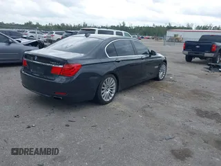 2012 BMW 7 Series 750Li с VIN WBAKB8C52CDX20452, выставлен на аукционе IAAI как лот 41770824 с пробегом 80 281 миль миль и . История ставок и продаж доступна на DreamBid. Изображение 4.