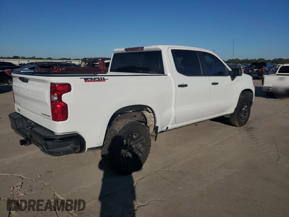 2022 Chevrolet Silverado 1500 Custom Trail Boss with VIN 3GCPDCED5NG682182, listed as a Copart auction lot 70494034 with Not Provided miles and Salvage Title. Bid and sale history available at DreamBid. Image 3.