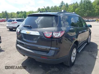 2014 Chevrolet Traverse LS z VIN 1GNKVFKD7EJ219110, wystawiony jako IAAI lot #42290377 z przebiegiem Nie podano mil oraz . Historia ofert i sprzedaży dostępna na DreamBid. Obrazek 4.