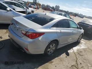 2014 Hyundai Sonata Limited with VIN 5NPEC4AB8EH905777, listed as a Copart auction lot 82103194 with Not Provided miles and Non Repairable. Bid and sale history available at DreamBid. Image 3.