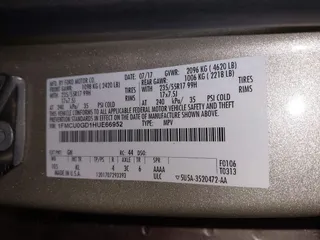 2017 Ford Escape SE z VIN 1FMCU0GD1HUE66952, wystawiony jako IAAI lot #41750959 z przebiegiem 86 442 mil mil oraz . Historia ofert i sprzedaży dostępna na DreamBid. Obrazek 9.