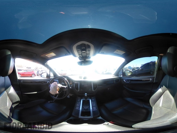 2018 Porsche Macan with VIN WP1AA2A54JLB04139, listed as a IAAI auction lot 41304595 with 53,012 mi miles and . Bid and sale history available at DreamBid. Image 19.