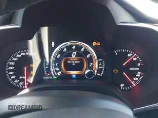 2016 Chevrolet Corvette Z06 2LZ z VIN 1G1YS2D64G5612988, wystawiony jako IAAI lot #42283770 z przebiegiem 22 382 mil mil oraz . Historia ofert i sprzedaży dostępna na DreamBid. Obrazek 7.