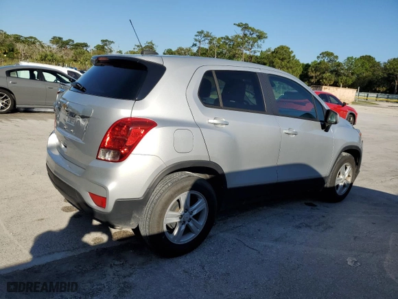 2021 Chevrolet Trax LS with VIN KL7CJKSB9MB332613, listed as a Copart auction lot 48683565 with 111,516 mi miles and Non Repairable. Bid and sale history available at carsss.com. Image 3.