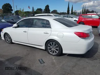 2011 Toyota Avalon with VIN 4T1BK3DB5BU403902, listed as a IAAI auction lot 41472945 with 175,685 mi miles and . Bid and sale history available at DreamBid. Image 14.