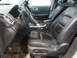 2014 Ford Explorer XLT z VIN 1FM5K8D82EGA92222, wystawiony jako Copart lot #59018195 z przebiegiem 155 656 mil mil oraz Czysty tytuł • Clean title. Historia ofert i sprzedaży dostępna na DreamBid. Obrazek 7.