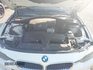 2014 BMW 3 Series 328i xDrive с VIN WBA3B5C51EP542103, выставлен на аукционе IAAI как лот 40113663 с пробегом 160 776 миль миль и . История ставок и продаж доступна на DreamBid. Изображение 10.