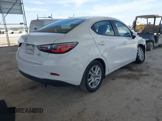 2016 Scion iA with VIN 3MYDLBZV3GY101182, listed as a IAAI auction lot 41788071 with 92,406 mi miles. Bid and sale history available at carsss.com. Image 4.