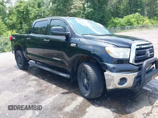 2013 Toyota Tundra z VIN 5TFDW5F12DX305493, wystawiony jako IAAI lot #42265066 z przebiegiem 192 462 mil mil oraz . Historia ofert i sprzedaży dostępna na DreamBid. Obrazek 1.