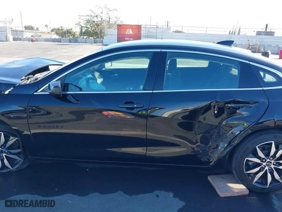 2020 Chevrolet Malibu RS with VIN 1G1ZG5ST9LF153199, listed as a IAAI auction lot 40483008 with 25,744 mi miles. Bid and sale history available at carsss.com. Image 15.