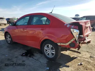 2012 Chevrolet Sonic LS z VIN 1G1JA5SH7C4152574, wystawiony jako Copart lot #43026435 z przebiegiem 150 407 mil mil oraz Szkoda całkowita • Salvage title. Historia ofert i sprzedaży dostępna na DreamBid. Obrazek 2.