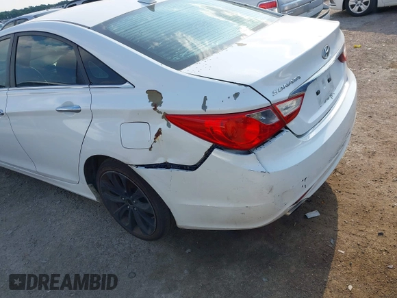 2011 Hyundai Sonata Limited z VIN 5NPEC4AC9BH143192, wystawiony jako IAAI lot #42370764 z przebiegiem 192 678 mil mil oraz . Historia ofert i sprzedaży dostępna na DreamBid. Obrazek 6.