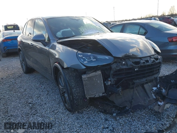 2018 Porsche Cayenne S z VIN WP1AB2A22JLA60905, wystawiony jako IAAI lot #41172757 z przebiegiem 84 396 mil mil oraz . Historia ofert i sprzedaży dostępna na DreamBid. Obrazek 1.
