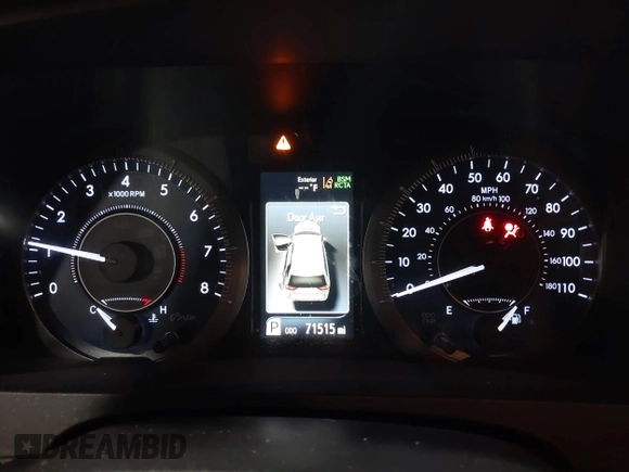 2018 Toyota Sienna XLE Auto Access Seat с VIN 5TDYZ3DC0JS943986, выставлен на аукционе IAAI как лот 42127483 с пробегом 71 515 миль миль и . История ставок и продаж доступна на DreamBid. Изображение 7.
