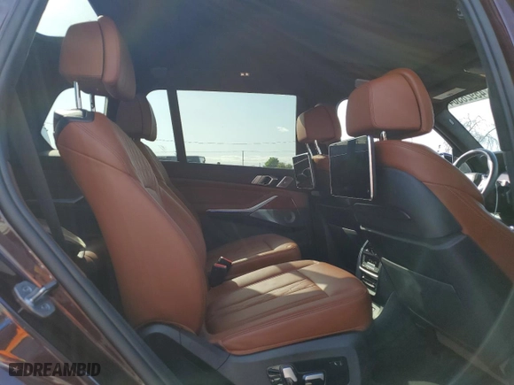 2022 BMW X7 ALPINA XB7 with VIN 5UXCX6C14N9K25149, listed as a Copart auction lot 45928304 with 11,717 mi miles. Bid and sale history available at carsss.com. Image 11.