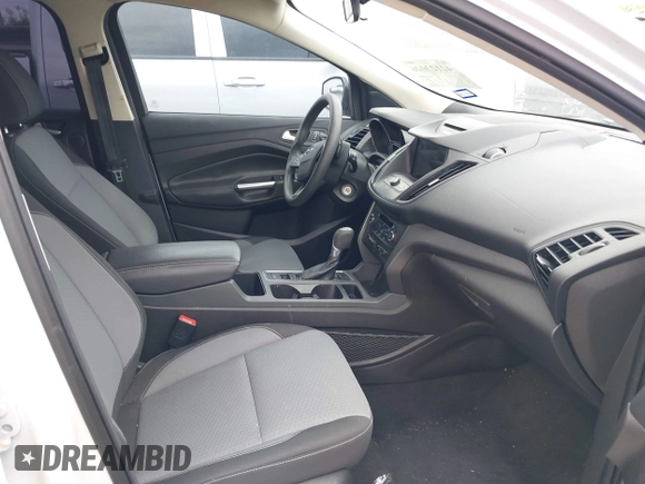 2017 Ford Escape SE with VIN 1FMCU0GD0HUD19621, listed as a IAAI auction lot 42123026 with 105,664 mi miles and . Bid and sale history available at carsss.com. Image 5.