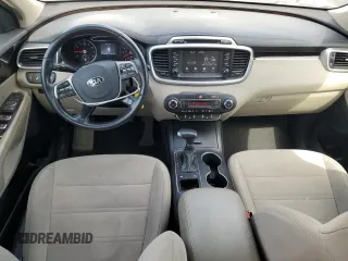 2019 Kia Sorento L with VIN 5XYPG4A37KG515522, listed as a Copart auction lot 49770705 with 102,188 mi miles and Salvage Title. Bid and sale history available at DreamBid. Image 8.
