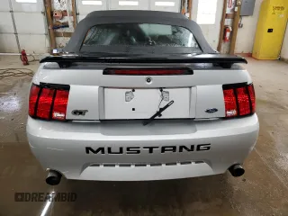 2002 Ford Mustang GT Deluxe z VIN 1FAFP45X62F160859, wystawiony jako Copart lot #45946145 z przebiegiem 110 078 mil mil oraz Szkoda całkowita • Salvage title. Historia ofert i sprzedaży dostępna na DreamBid. Obrazek 6.