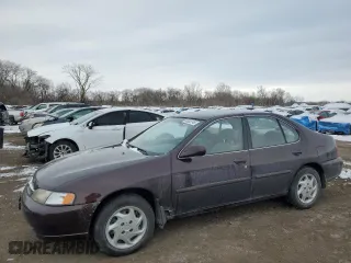 1998 Nissan Altima XE with VIN 1N4DL01D4WC195043, listed as a Copart auction lot 44983745 with 154,020 mi miles and Salvage Title. Bid and sale history available at carsss.com. Image 1.