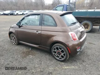 2012 FIAT 500 Sport z VIN 3C3CFFBR6CT383917, wystawiony jako Copart lot #50950975 z przebiegiem 122 087 mil mil oraz Tytuł czysty. Historia ofert i sprzedaży dostępna na DreamBid. Obrazek 2.