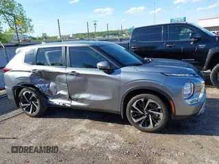 2024 Mitsubishi Outlander SE z VIN JA4J3VA82RZ011100, wystawiony jako IAAI lot #42049812 z przebiegiem 19 265 mil mil oraz . Historia ofert i sprzedaży dostępna na DreamBid. Obrazek 13.