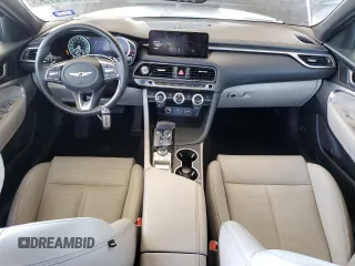 2023 Genesis G70 2.0T z VIN KMTG34TA1PU132593, wystawiony jako Copart lot #49231195 z przebiegiem 36 246 mil mil oraz Szkody całkowita. Historia ofert i sprzedaży dostępna na DreamBid. Obrazek 8.