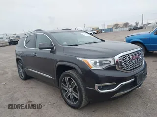 2018 GMC Acadia Denali z VIN 1GKKNPLS9JZ147922, wystawiony jako IAAI lot #41643756 z przebiegiem 108 708 mil mil oraz . Historia ofert i sprzedaży dostępna na DreamBid. Obrazek 13.