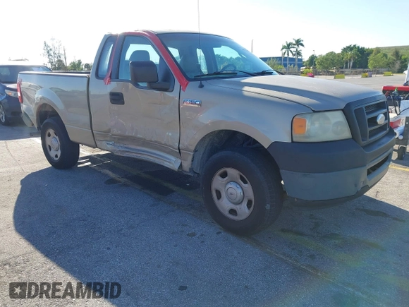 2007 Ford F-150 XL with VIN 1FTRF12217NA44838, listed as a IAAI auction lot 41775260 with 227,689 mi miles. Bid and sale history available at carsss.com. Image 1.