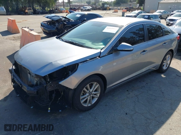 2016 Hyundai Sonata Eco z VIN 5NPE24AA9GH427494, wystawiony jako IAAI lot #41845085 z przebiegiem 79 909 mil mil oraz . Historia ofert i sprzedaży dostępna na DreamBid. Obrazek 2.