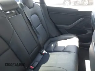 2020 Tesla Model 3 Performance z VIN 5YJ3E1EC2LF587069, wystawiony jako IAAI lot #42063691 z przebiegiem Nie podano mil oraz . Historia ofert i sprzedaży dostępna na DreamBid. Obrazek 8.