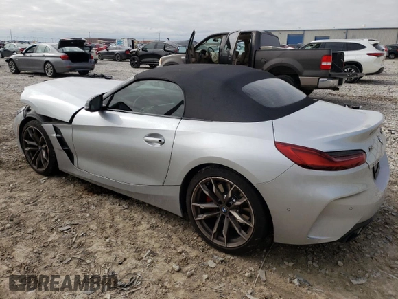 2022 BMW Z4 sDriveM40i with VIN WBAHF9C08NWX40835, listed as a Copart auction lot 68417882 with 9,165 mi miles and . Bid and sale history available at DreamBid. Image 2.
