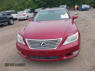 2012 Lexus LS 460 z VIN JTHBL5EF9C5113574, wystawiony jako IAAI lot #42217143 z przebiegiem 215 592 mil mil oraz . Historia ofert i sprzedaży dostępna na DreamBid. Obrazek 12.