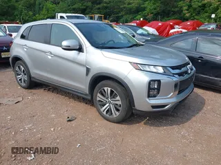 2024 Mitsubishi Outlander S z VIN JA4ARUAU9RU012571, wystawiony jako IAAI lot #42394175 z przebiegiem 21 651 mil mil oraz . Historia ofert i sprzedaży dostępna na DreamBid. Obrazek 1.