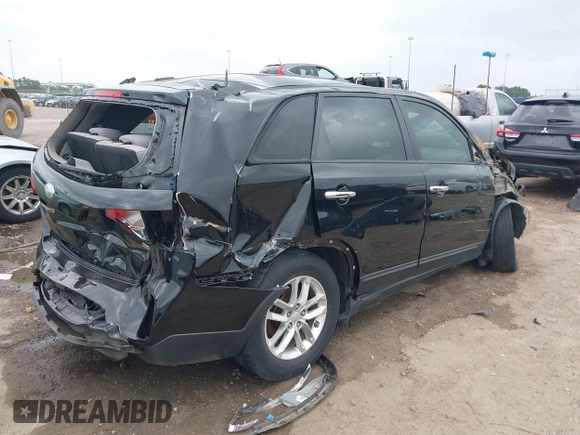 2015 Kia Sorento LX with VIN 5XYKT4A63FG592815, listed as a IAAI auction lot 41916446 with 149,669 mi miles. Bid and sale history available at carsss.com. Image 4.