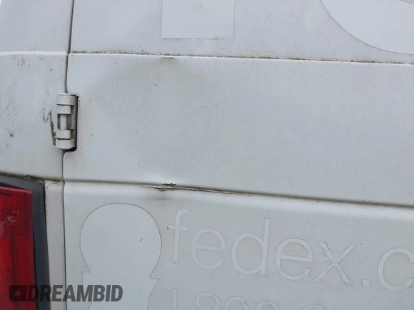 2013 Ford Econoline Cargo Commercial with VIN 1FTNS2EW7DDB36925, listed as a IAAI auction lot 42501020 with 250,315 mi miles and . Bid and sale history available at DreamBid. Image 18.