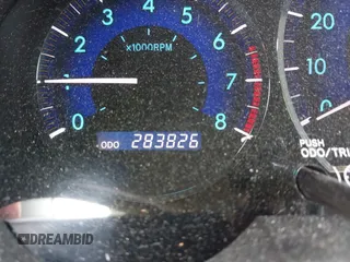 2008 Toyota Sienna XLE с VIN 5TDBK22CX8S011621, выставлен на аукционе IAAI как лот 42274860 с пробегом 283 826 миль миль и . История ставок и продаж доступна на DreamBid. Изображение 15.
