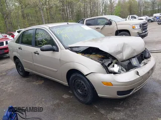 2006 Ford Focus S with VIN 1FAFP34N16W150966, listed as a IAAI auction lot 42038422 with 162,052 mi miles and . Bid and sale history available at carsss.com. Image 1.
