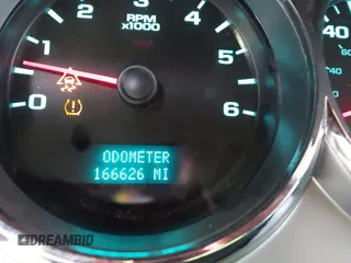 2008 GMC Sierra 1500 SLE1 z VIN 3GTEK13308G311110, wystawiony jako IAAI lot #42095136 z przebiegiem 166 626 mil mil oraz . Historia ofert i sprzedaży dostępna na DreamBid. Obrazek 15.