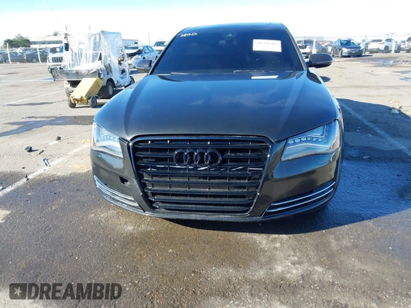 2011 Audi A8 z VIN WAURVAFD6BN019339, wystawiony jako IAAI lot #41560306 z przebiegiem 123 726 mil mil oraz . Historia ofert i sprzedaży dostępna na DreamBid. Obrazek 12.