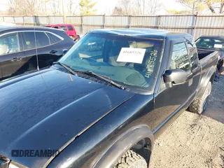 2001 GMC Sonoma with VIN 1GTCT19W518236681, listed as a IAAI auction lot 41685526 with 98,524 mi miles and . Bid and sale history available at DreamBid. Image 6.