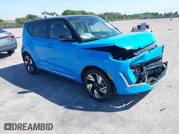 2024 Kia Soul GT-Line with VIN KNDJ53AU0R7219196, listed as a IAAI auction lot 41823959 with 8,650 mi miles. Bid and sale history available at carsss.com. Image 1.