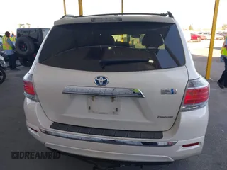 2013 Toyota Highlander Limited z VIN JTEDC3EH1D2012964, wystawiony jako IAAI lot #41666516 z przebiegiem 231 737 mil mil oraz . Historia ofert i sprzedaży dostępna na DreamBid. Obrazek 16.